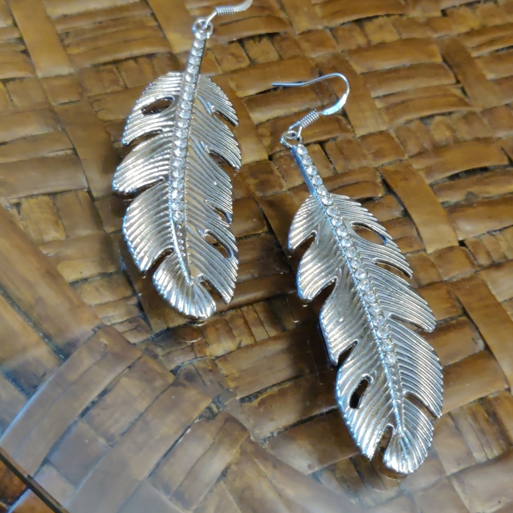 NWOT Silver feather rhinestone earrings (#146)